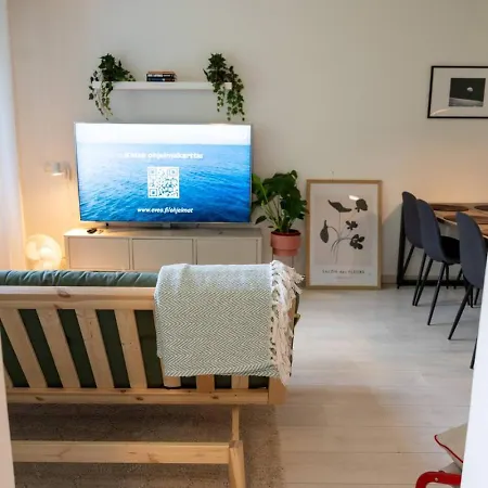 Flat With Essentials, Great Location, Parking *